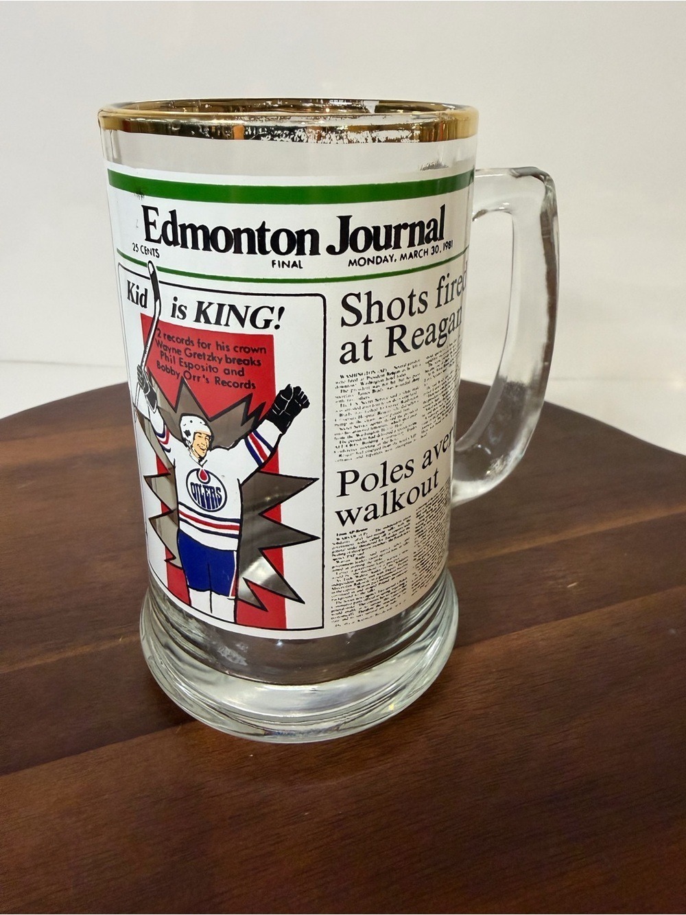 VTG 1981 Wayne Gretzky Edmonton Journal Glass Beer Mug Kid Is King Oilers Set 2 - Picture 2 of 16